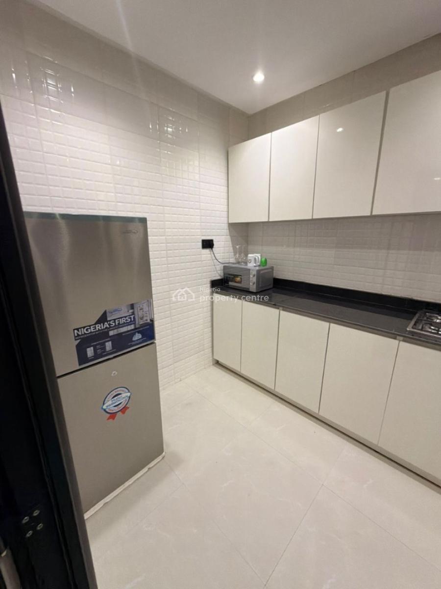 One Bedroom Apt - 10 Min to The Airport Ikeja, Airport Road, Ikeja, Lagos, Flat / Apartment Short Let