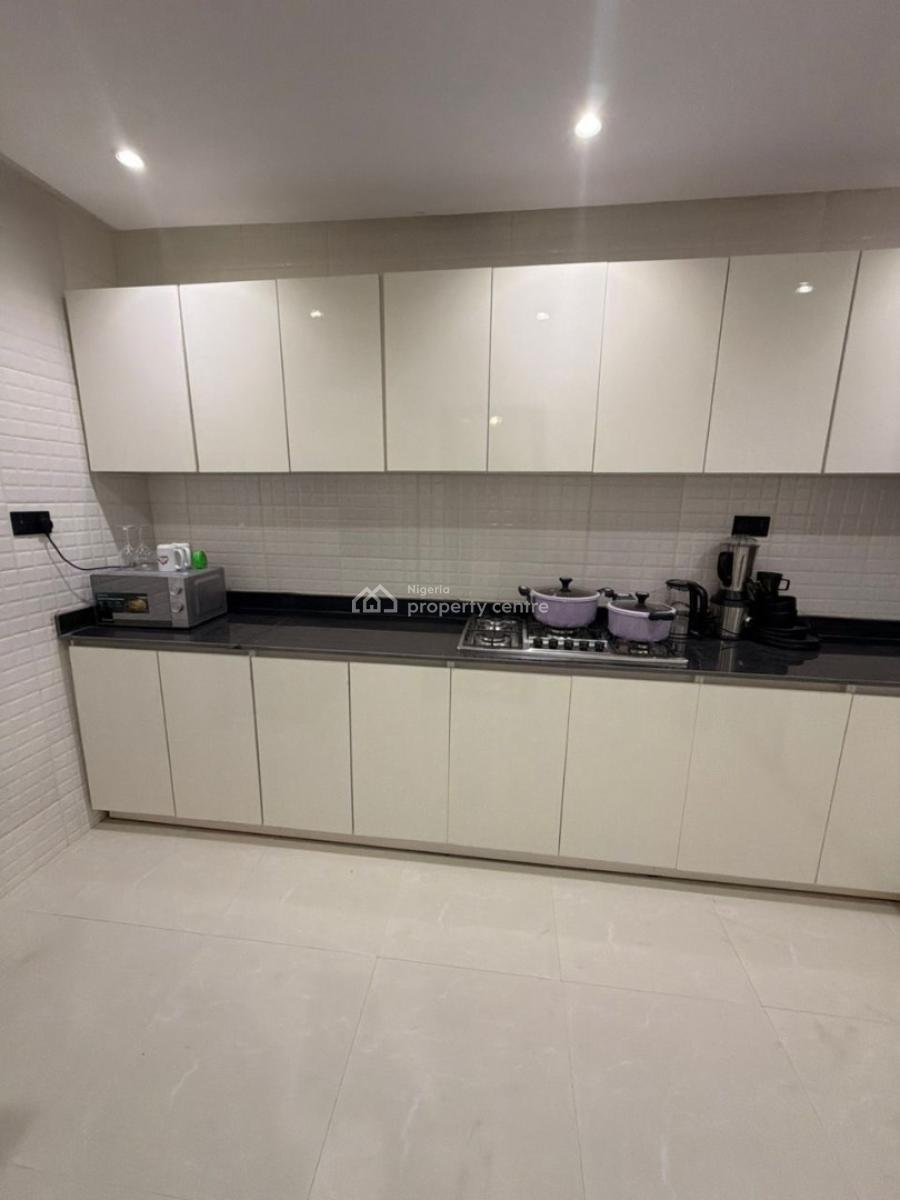 One Bedroom Apt - 10 Min to The Airport Ikeja, Airport Road, Ikeja, Lagos, Flat / Apartment Short Let
