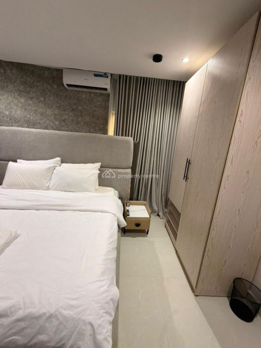 One Bedroom Apt - 10 Min to The Airport Ikeja, Airport Road, Ikeja, Lagos, Flat / Apartment Short Let