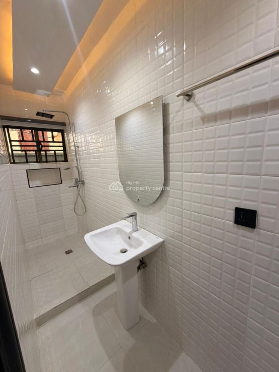 One Bedroom Apt - 10 Min to The Airport Ikeja, Airport Road, Ikeja, Lagos, Flat / Apartment Short Let