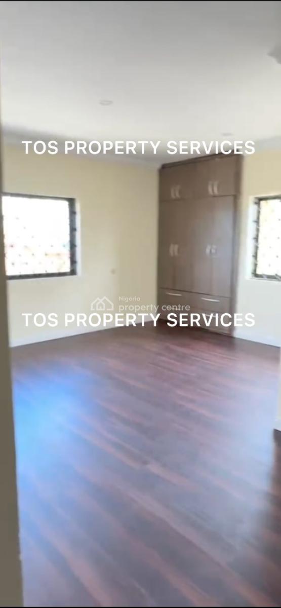 Massive 3 Bedroom All Rooms Ensuite Flat, Alagomeji, Yaba, Lagos, Flat / Apartment for Rent