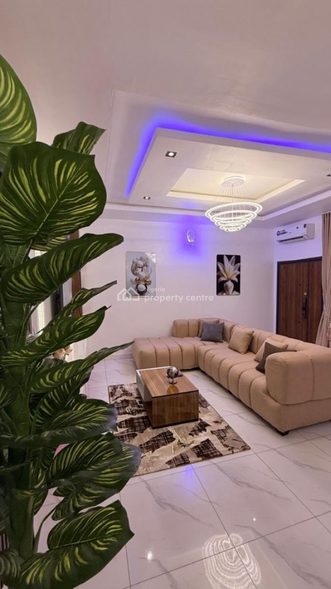 Cozy 2 Bedroom Apartment 10min to Airport Ikeja, Airport Road, Oregun, Ikeja, Lagos, Flat / Apartment Short Let