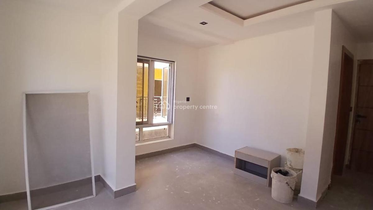Distressnewly Built 3 Bedroom Apartment with a Room Service Quarters., Ayo Balogun Off Freedom Way Lekki Phase 1, Lekki, Lagos, Flat / Apartment for Sale