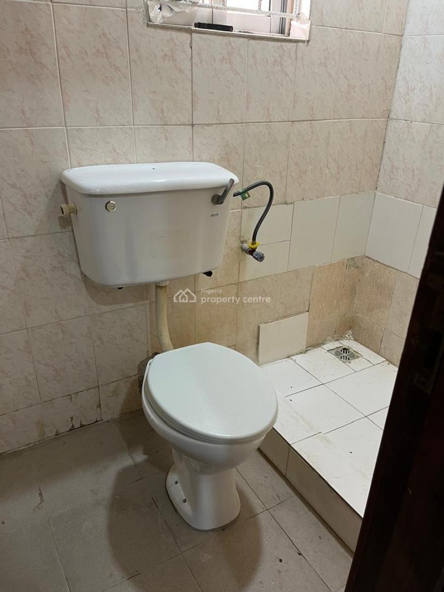 Spacious 1 Room Self Contain, Off Admiralty Road, Lekki Phase 1, Lekki, Lagos, Self Contain (single Rooms) for Rent