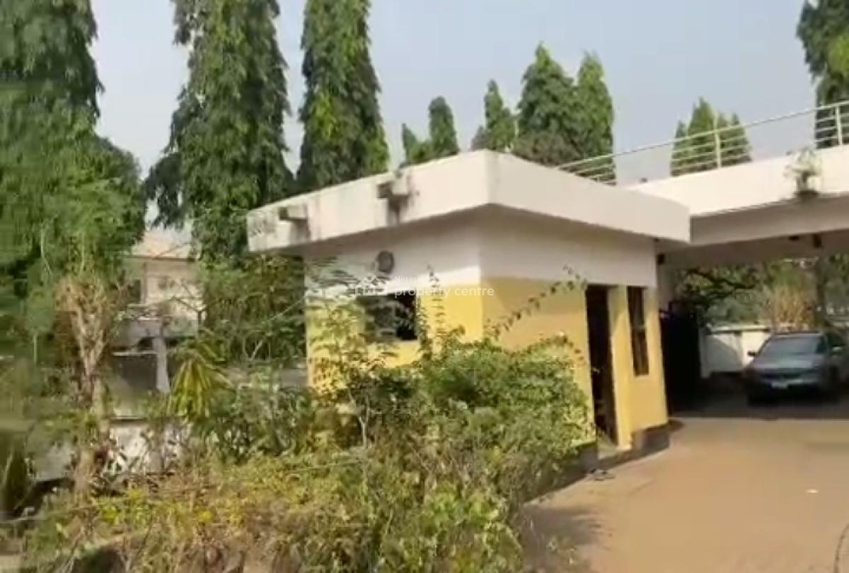 6 Bedroom Duplex with 4  Bedroom Guest House and 2 Room Bq, Asokoro District, Abuja, Detached Duplex for Rent