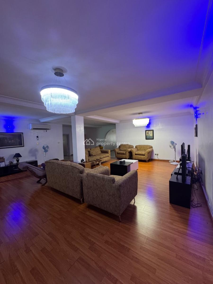 Massively Spacious Three (3) Bedroom Apartment, Ikoyi, Lagos, Flat / Apartment for Rent