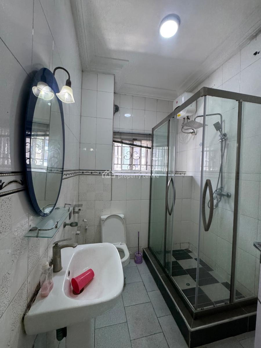 Massively Spacious Three (3) Bedroom Apartment, Ikoyi, Lagos, Flat / Apartment for Rent