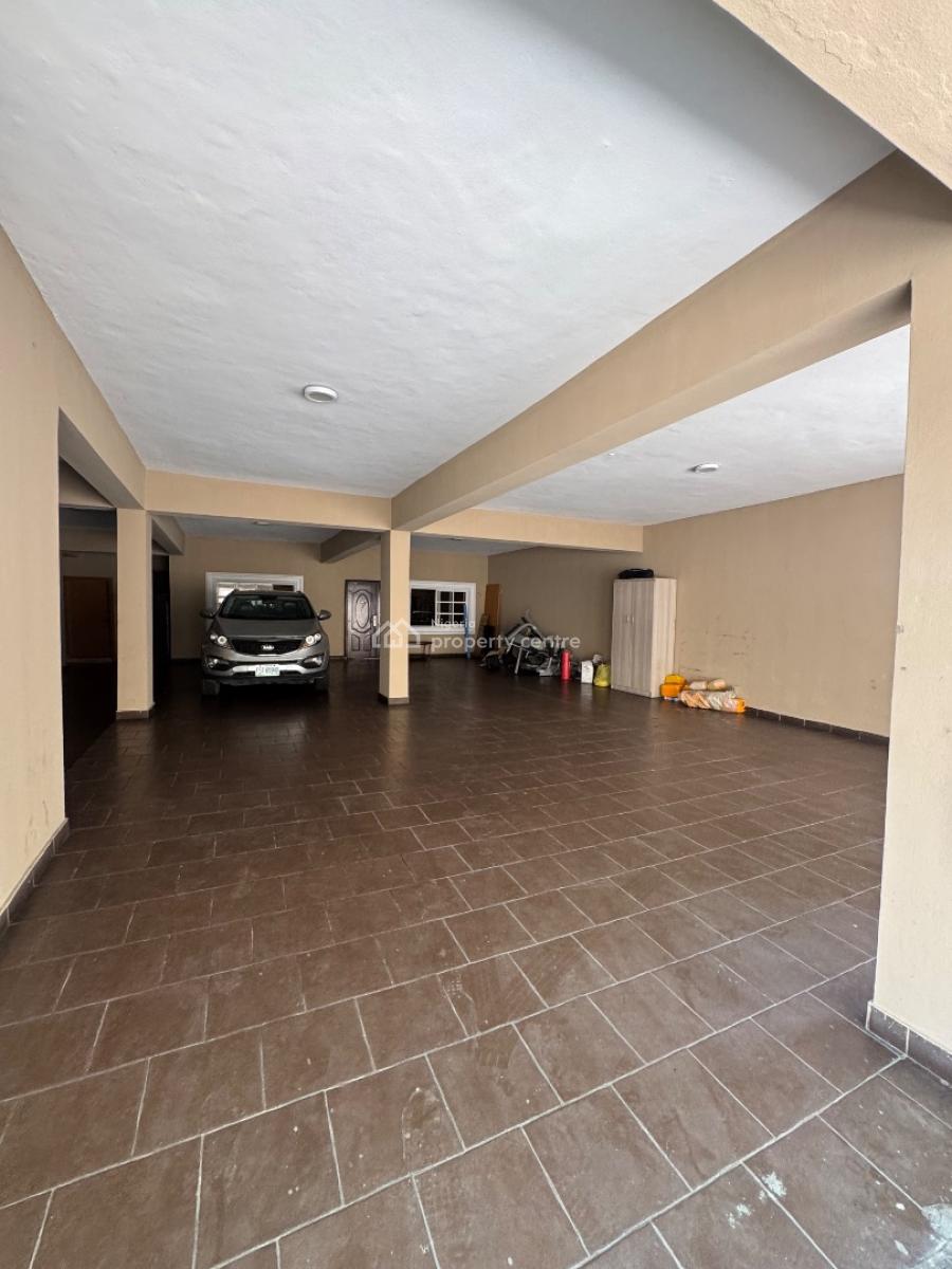 Massively Spacious Three (3) Bedroom Apartment, Ikoyi, Lagos, Flat / Apartment for Rent