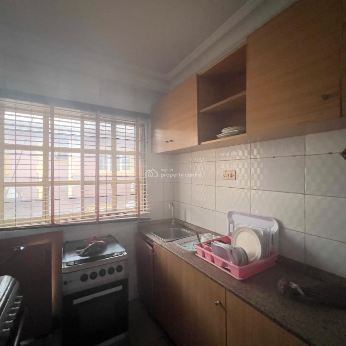 Lovely Spacious 2bedroom Flat, Off Kola Amodu/ Magodo Gra 2, Gra Phase 2, Magodo, Lagos, Flat / Apartment for Rent