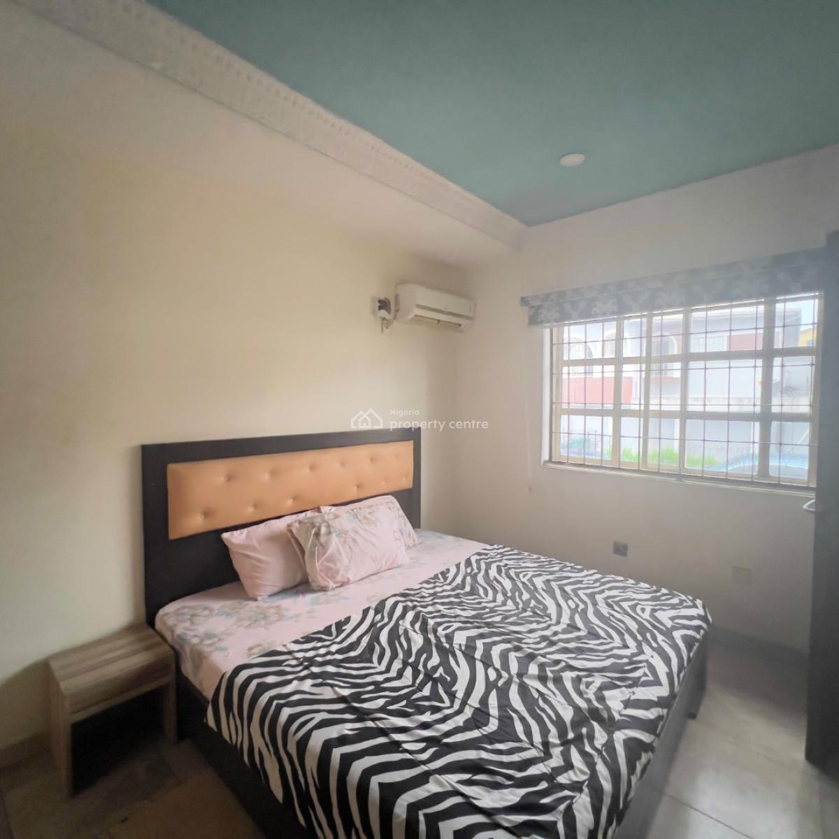 Lovely Spacious 2bedroom Flat, Off Kola Amodu/ Magodo Gra 2, Gra Phase 2, Magodo, Lagos, Flat / Apartment for Rent