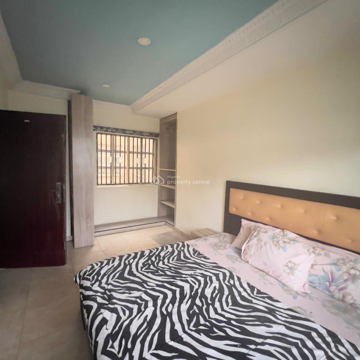 Lovely Spacious 2bedroom Flat, Off Kola Amodu/ Magodo Gra 2, Gra Phase 2, Magodo, Lagos, Flat / Apartment for Rent