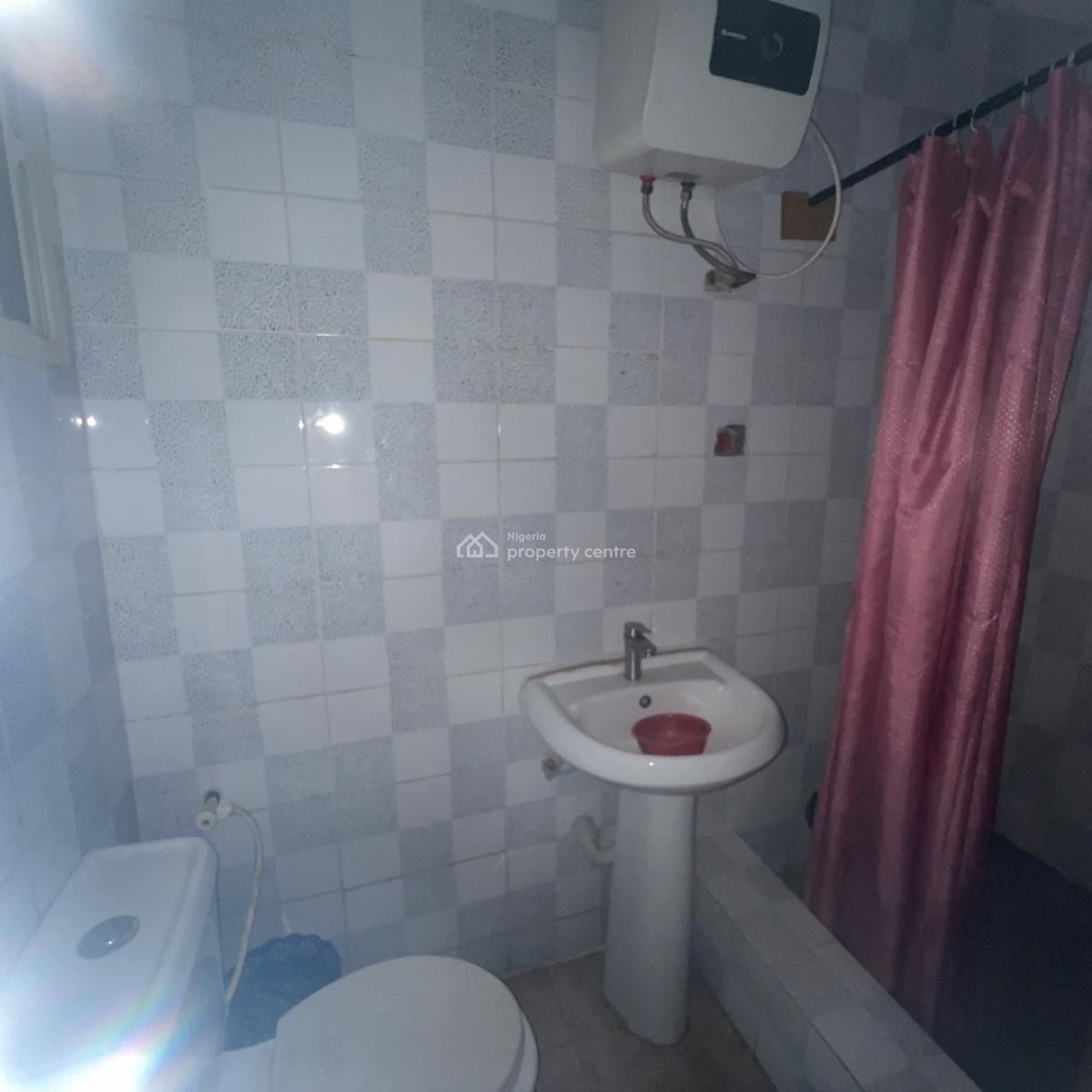 Lovely Spacious 2bedroom Flat, Off Kola Amodu/ Magodo Gra 2, Gra Phase 2, Magodo, Lagos, Flat / Apartment for Rent