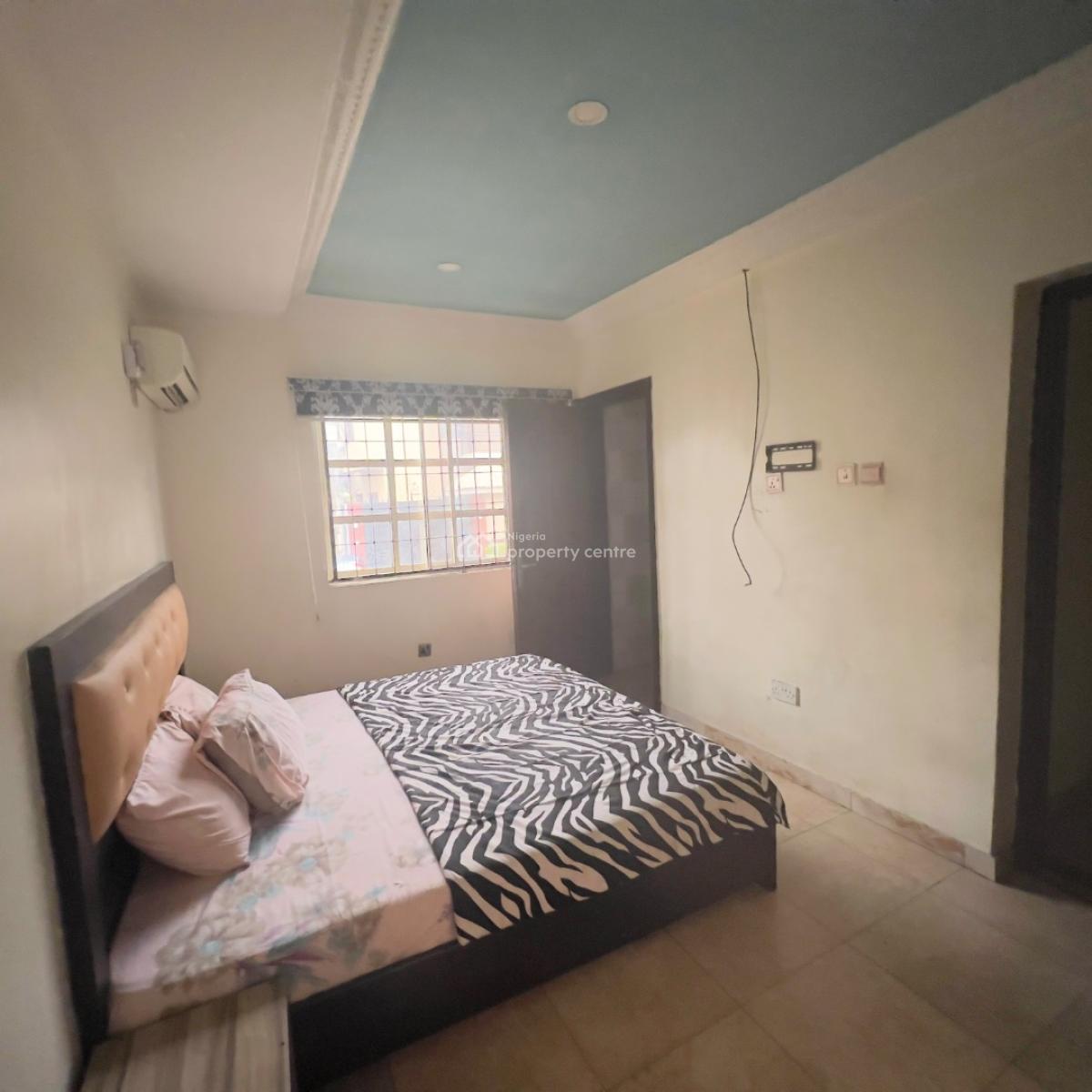 Lovely Spacious 2bedroom Flat, Off Kola Amodu/ Magodo Gra 2, Gra Phase 2, Magodo, Lagos, Flat / Apartment for Rent