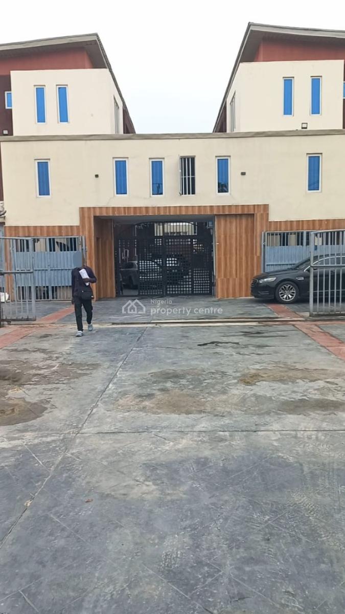 2bedroom Apartment at Off Freedom Way, Off Freedom Way Ikate, Lekki Phase 1, Lekki, Lagos, Flat / Apartment for Rent