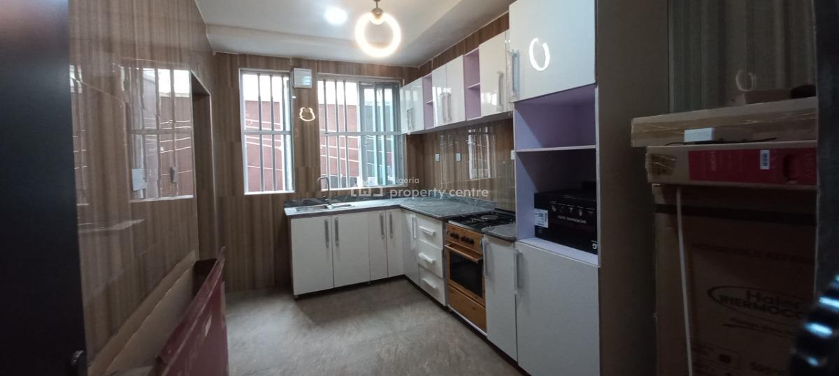 2bedroom Apartment at Off Freedom Way, Off Freedom Way Ikate, Lekki Phase 1, Lekki, Lagos, Flat / Apartment for Rent