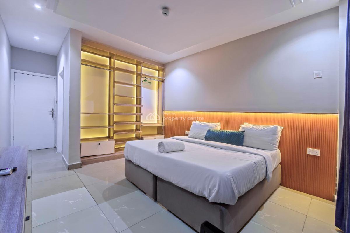 3 Bedroom Waterfront Penthouse, Lekki Phase 1, Lekki, Lagos, Flat / Apartment Short Let