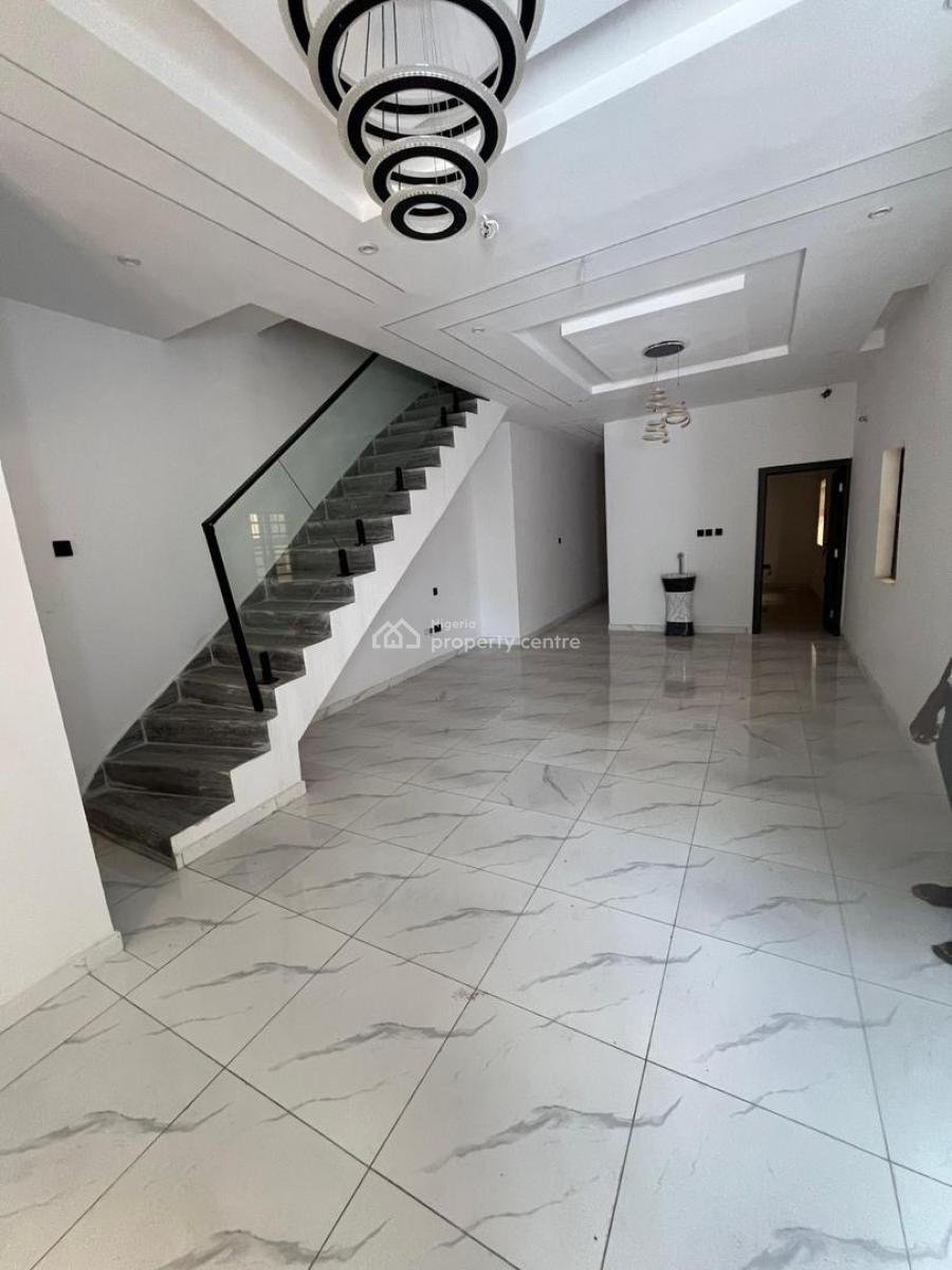 Beautifully Finished 4-bedroom Duplex with Bq in Yaba, Beautifully Finished 4-bedroom Semi-detached Duplex with Bq in Yaba, Yaba, Lagos, Semi-detached Duplex for Sale