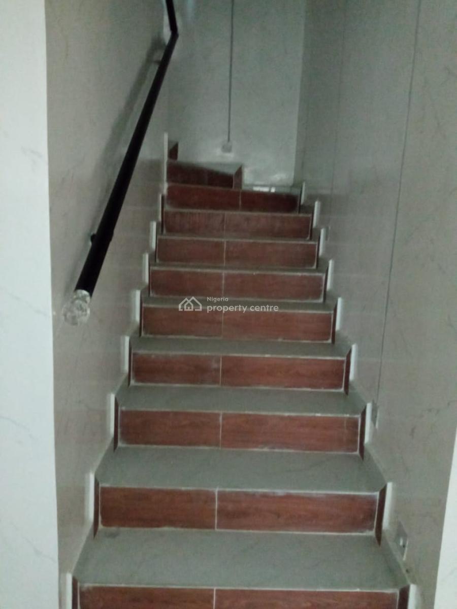 Well Maintained 6 Bed Room Fully Detached Duplex, Lekki, Lagos, Detached Duplex for Sale