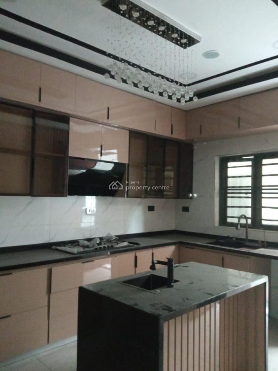 Well Maintained 6 Bed Room Fully Detached Duplex, Lekki, Lagos, Detached Duplex for Sale