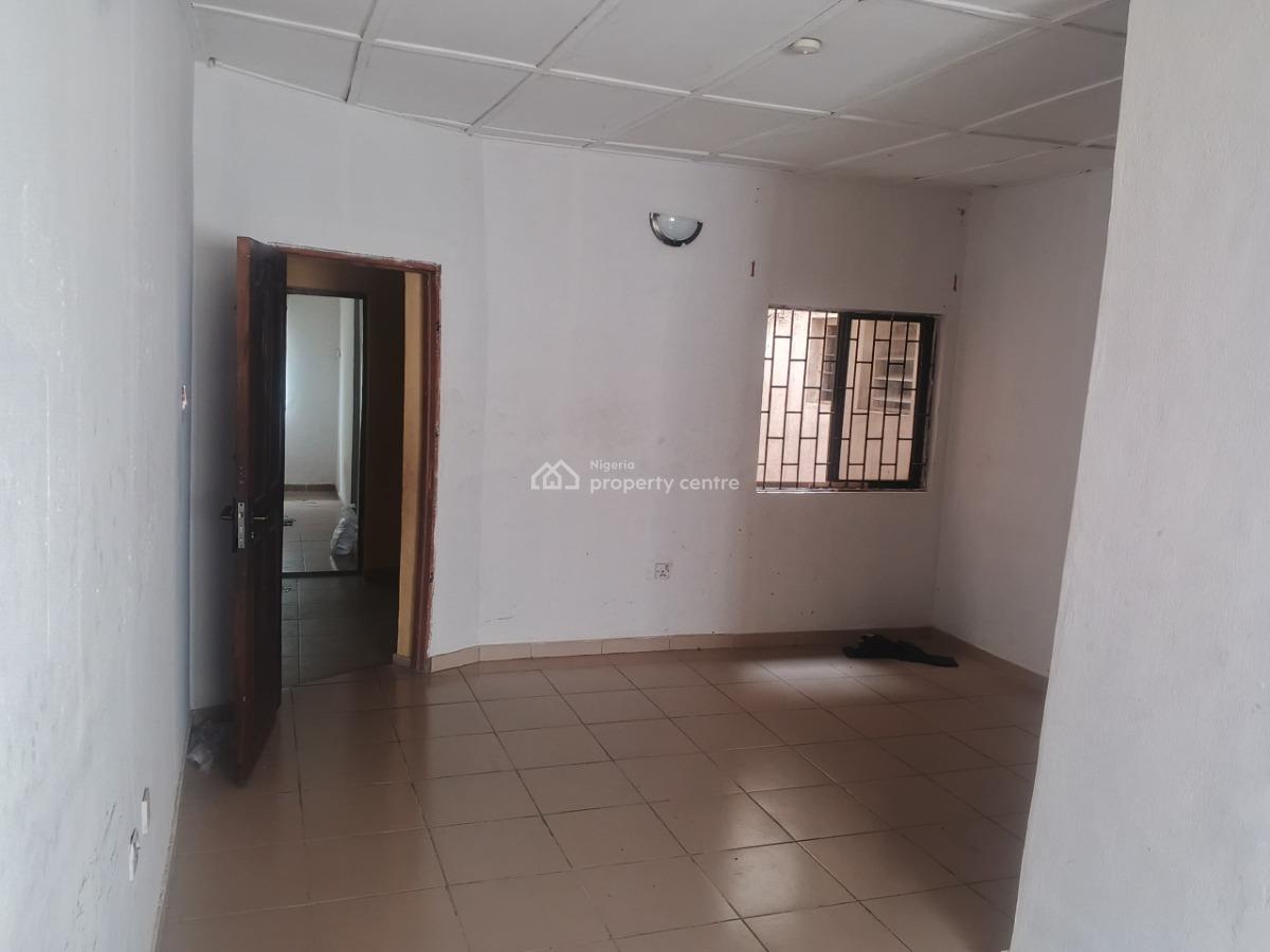 Spacious 3 Bedroom Flat Apartment Upstairs, Ikota, Lekki, Lagos, Flat / Apartment for Rent