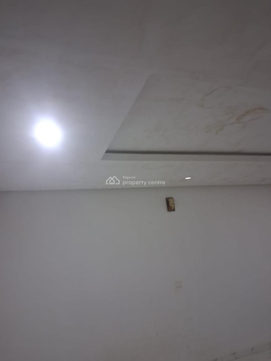 2 Bedroom, Ago Palace Way, Ago Palace, Isolo, Lagos, Flat / Apartment for Rent