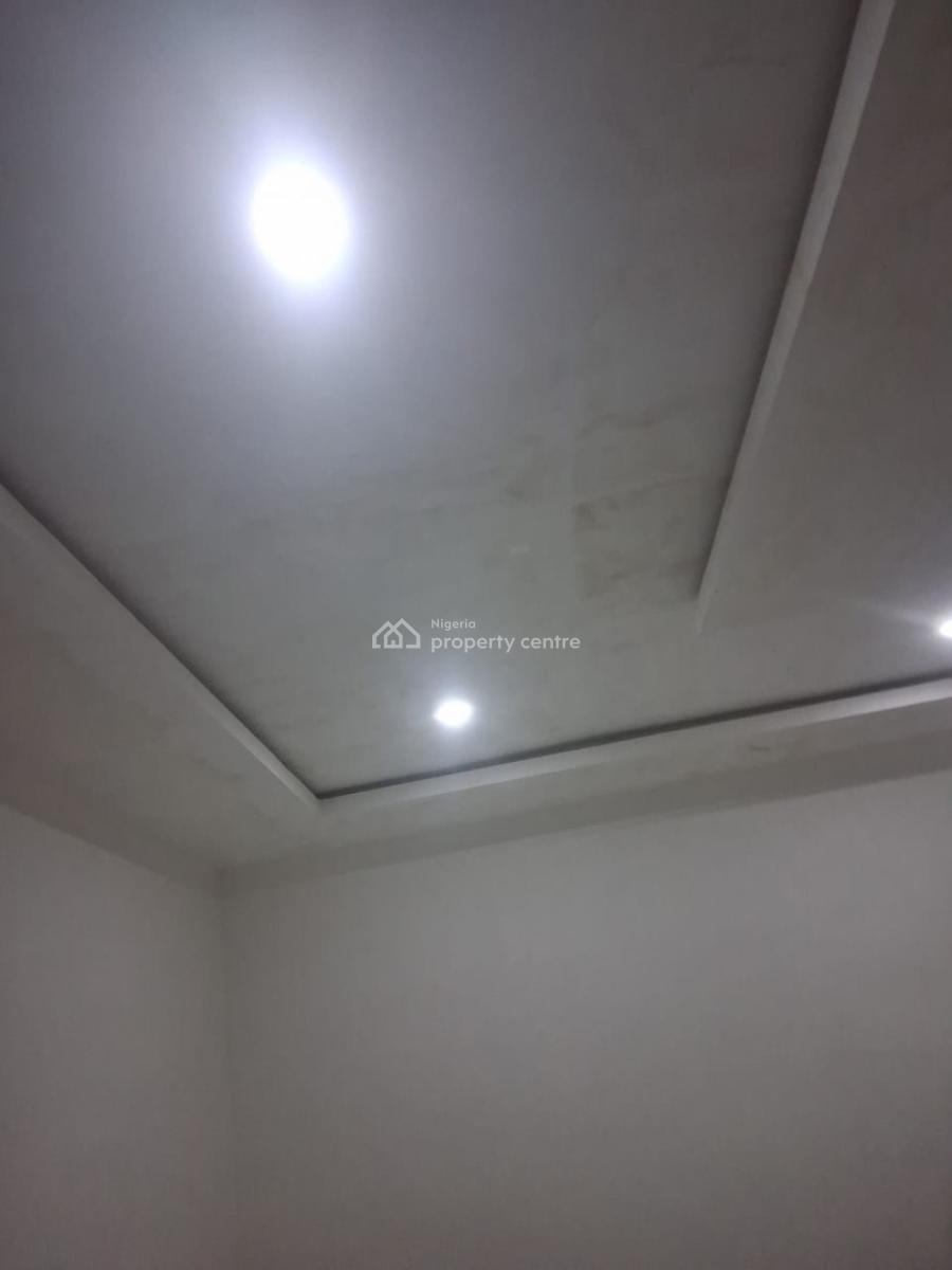 2 Bedroom, Ago Palace Way, Ago Palace, Isolo, Lagos, Flat / Apartment for Rent