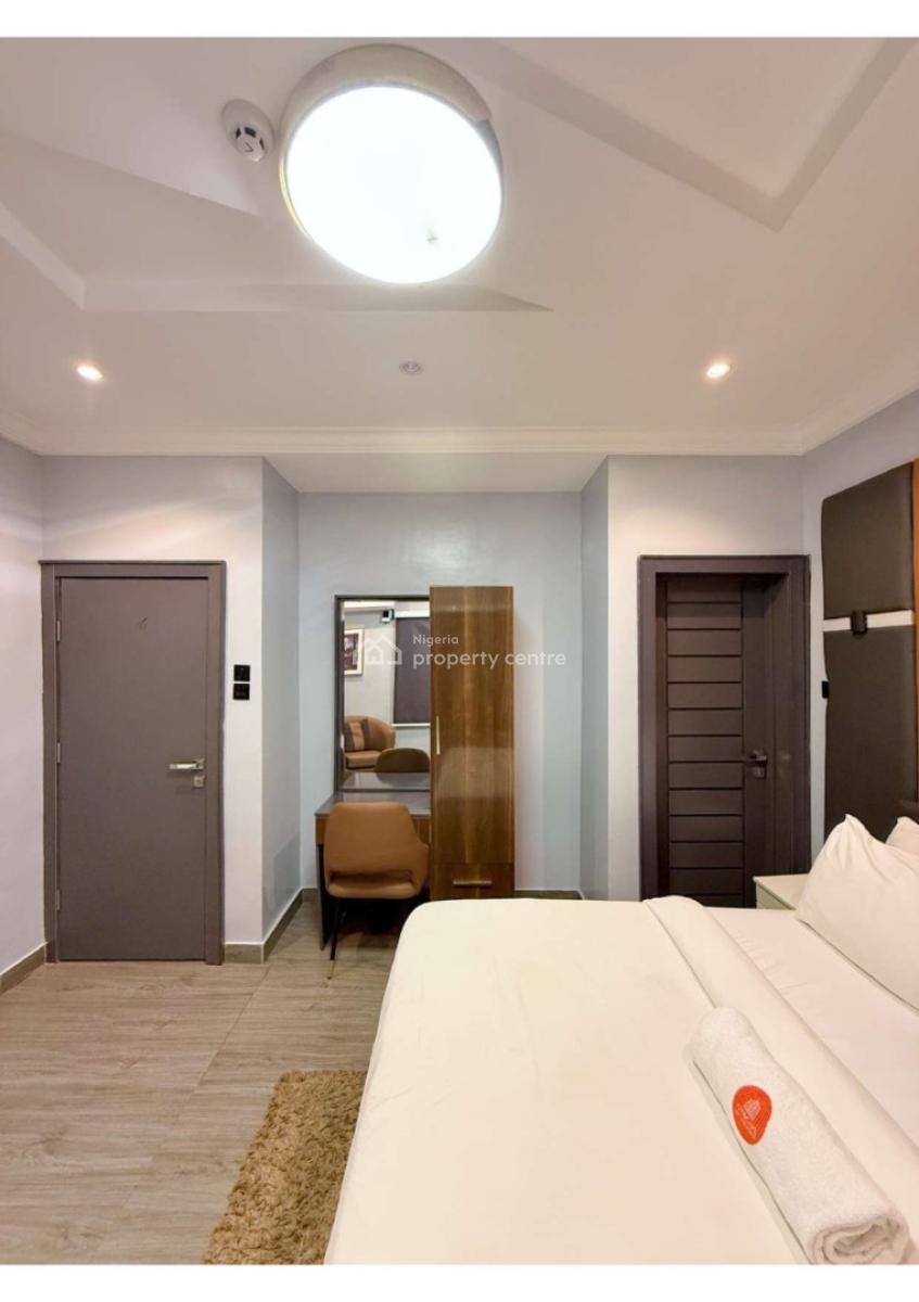 Fully Serviced 2-bedroom Apartment with Swimming Pool in Opebi, Ikeja, Fully Serviced 2-bedroom Apartment with Swimming Pool in Opebi, Ikeja, Ikeja, Lagos, Flat / Apartment Short Let