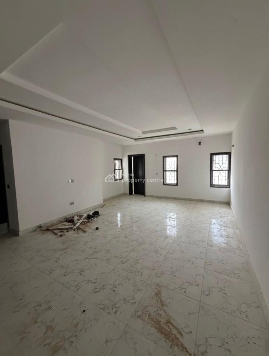 4bedroom Terrace Duplex with Bq, Tarred Road, Guzape District, Abuja, Terraced Duplex for Sale