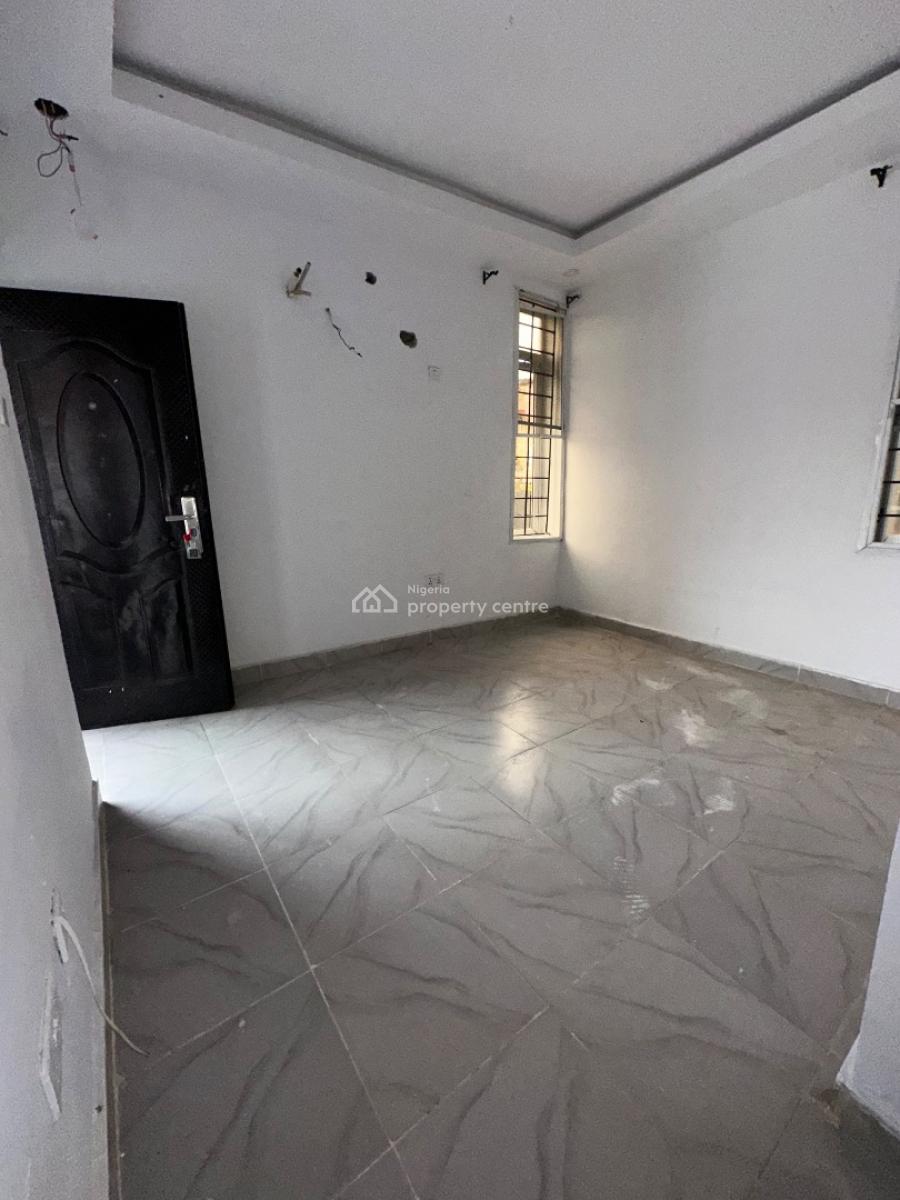 Specious 2bedroom Apartment, Eti- Osa Igbo Efon, Lekki, Lagos, Flat / Apartment for Rent