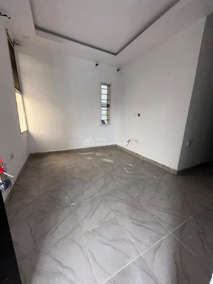 Specious 2bedroom Apartment, Eti- Osa Igbo Efon, Lekki, Lagos, Flat / Apartment for Rent