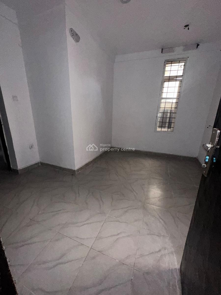 Specious 2bedroom Apartment, Eti- Osa Igbo Efon, Lekki, Lagos, Flat / Apartment for Rent