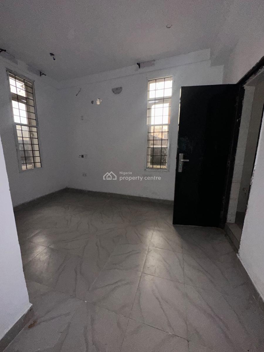 Specious 2bedroom Apartment, Eti- Osa Igbo Efon, Lekki, Lagos, Flat / Apartment for Rent