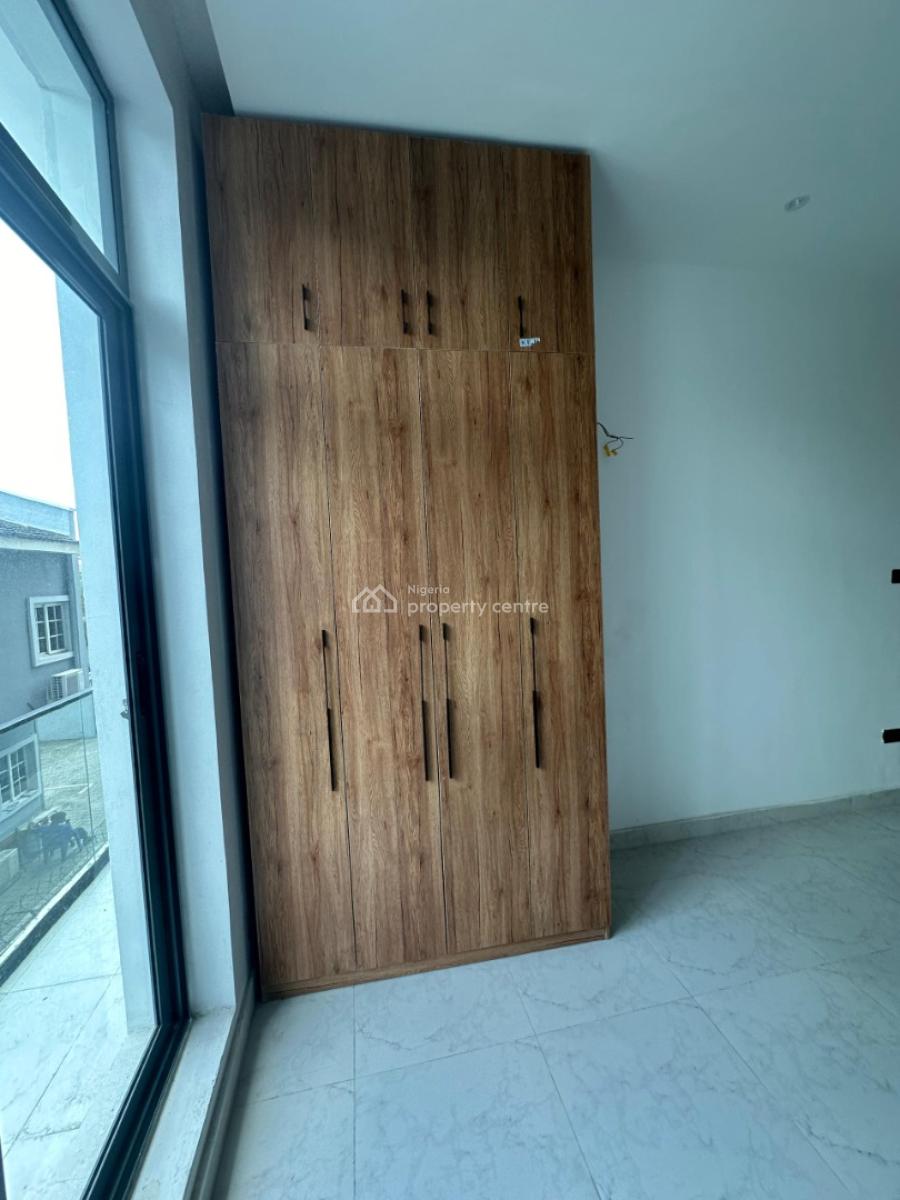 Luxury Fully Serviced 2 Bedroom Flat, Lekki Phase 1, Lekki, Lagos, Flat / Apartment for Rent