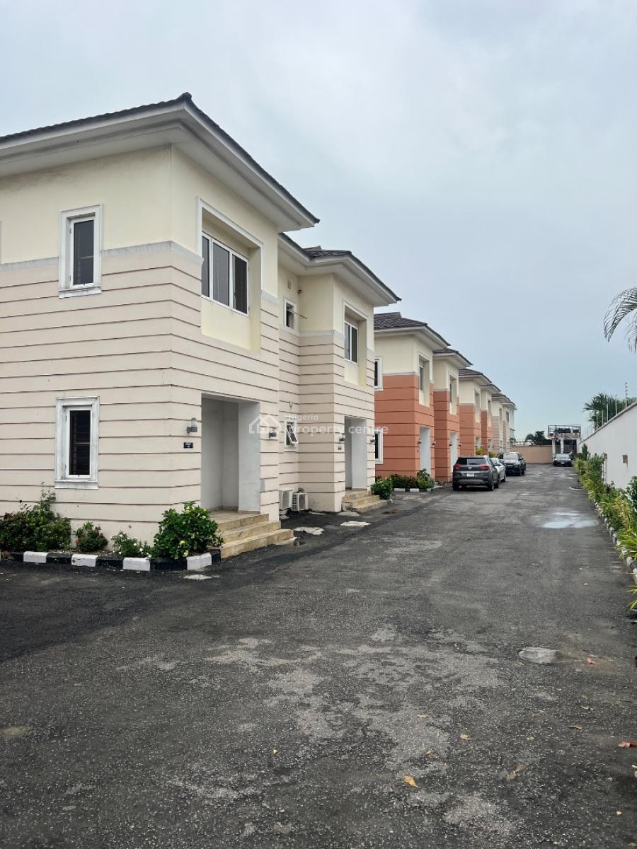 Super-sweet 4-bedroom Terrace Duplex in a Quiet and High-end Area, Lekki Phase 1, Lekki, Lagos, Flat / Apartment for Rent