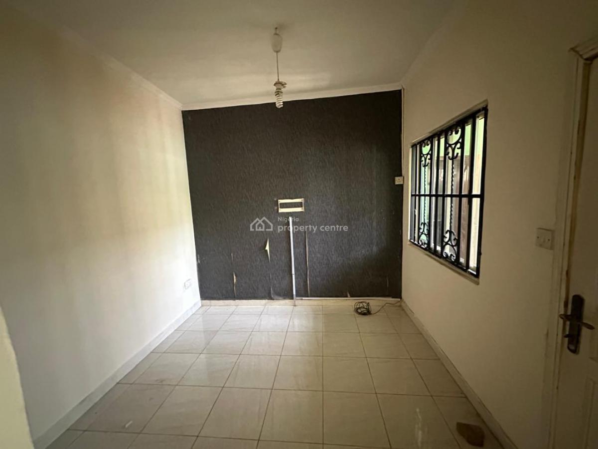 1 Bedroom Apartment, By El Amin School, Maitama District, Abuja, Flat / Apartment for Rent