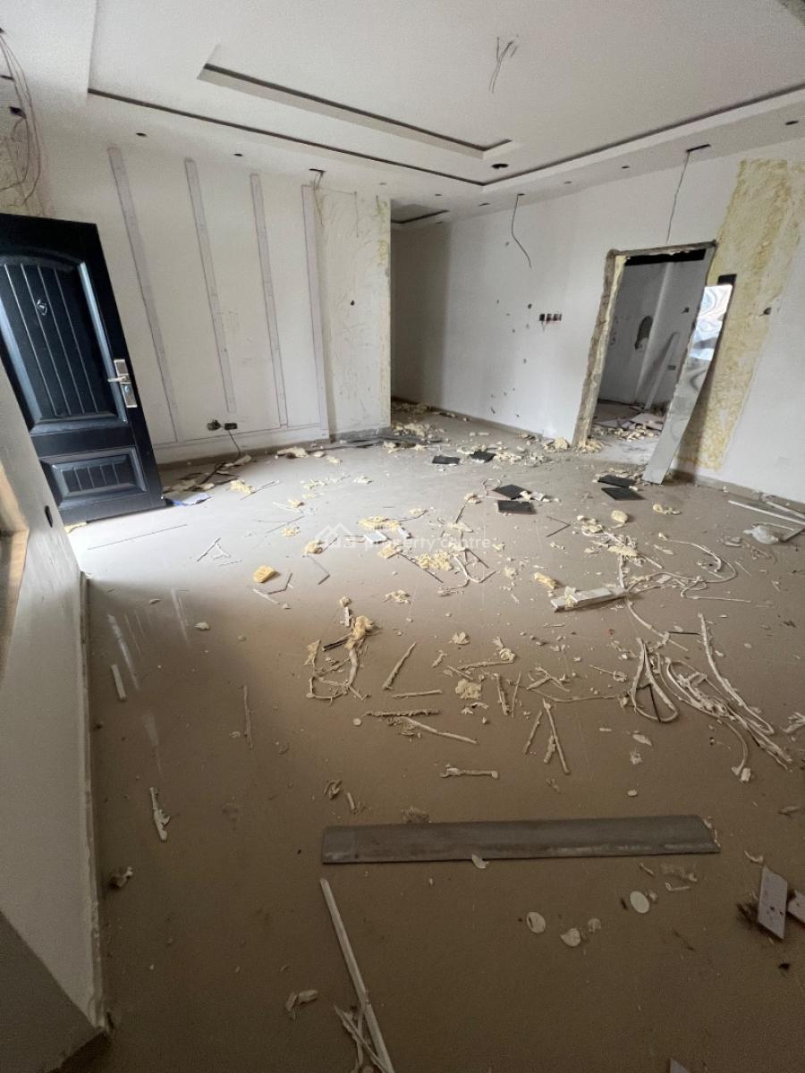 Very Spacious 1-bedroom Flat with Two Balconies at The Heart of Lekki, Lekki Phase 1, Lekki, Lagos, Mini Flat (room and Parlour) for Rent