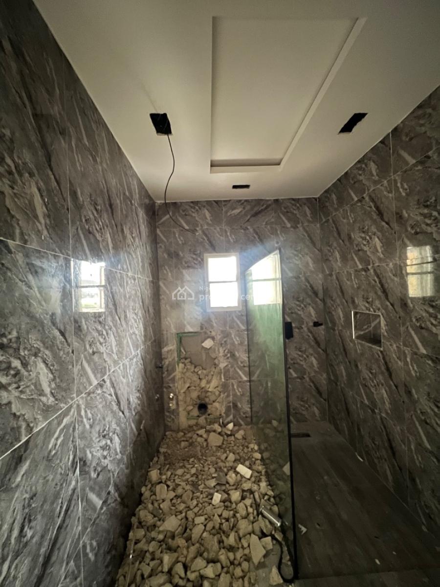 Very Spacious 1-bedroom Flat with Two Balconies at The Heart of Lekki, Lekki Phase 1, Lekki, Lagos, Mini Flat (room and Parlour) for Rent