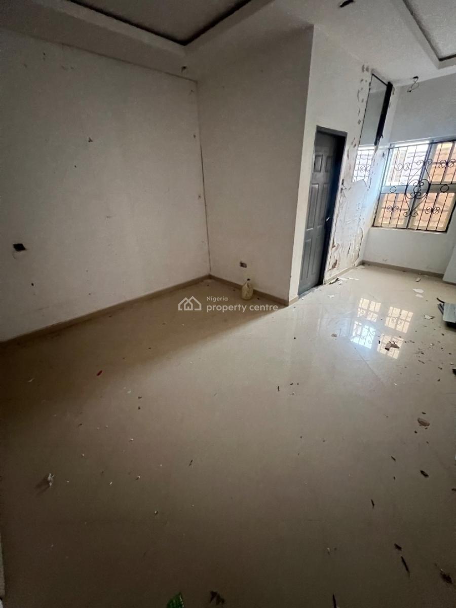 Very Spacious 1-bedroom Apartment at The Heart of, Lekki Phase 1, Lekki, Lagos, Mini Flat (room and Parlour) for Rent