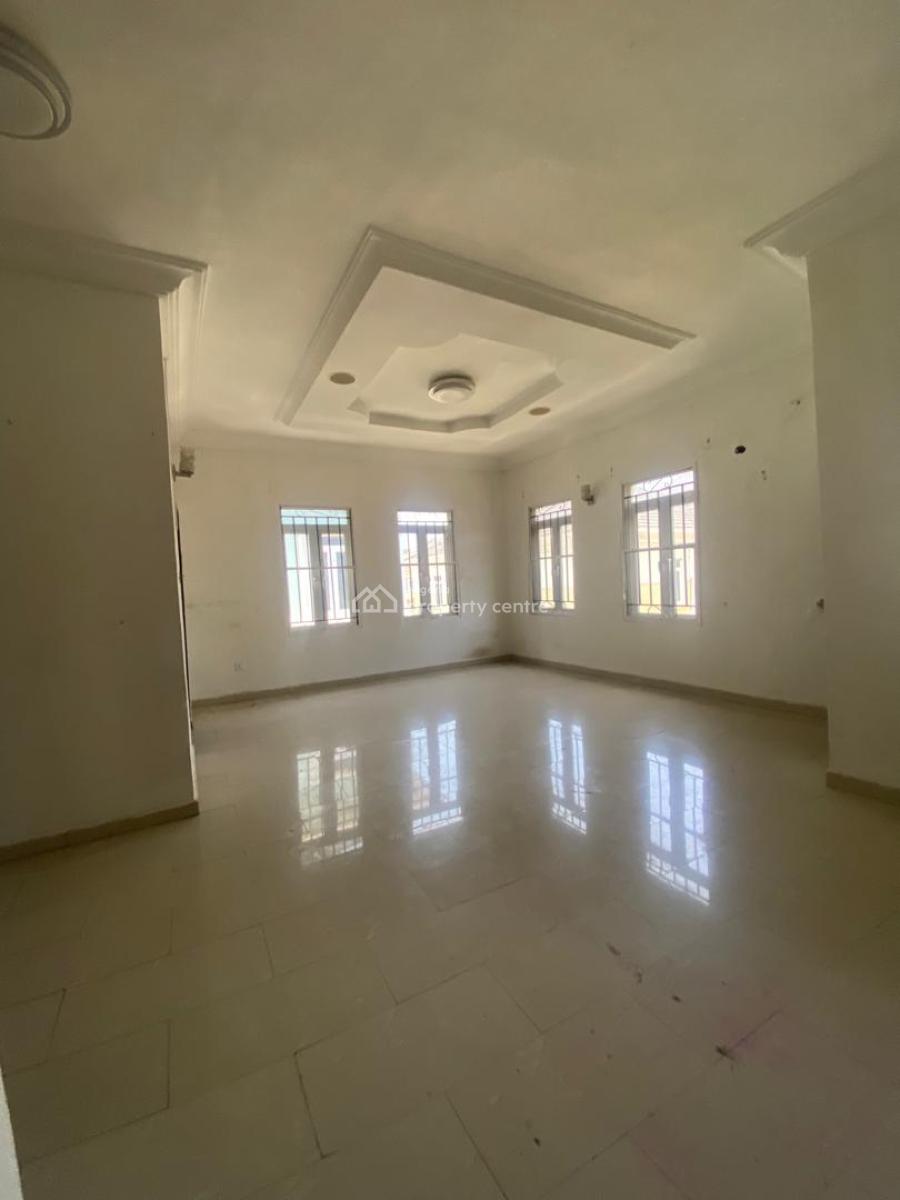 Clean Big 2 Bedroom Apartment, Chevy View Chevron, Lekki, Lagos, Flat / Apartment for Rent