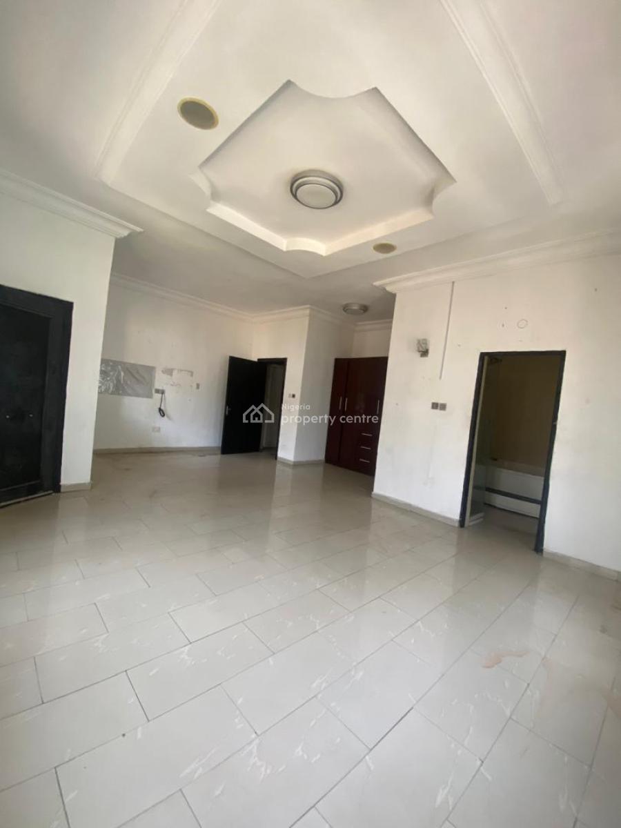 Clean Big 2 Bedroom Apartment, Chevy View Chevron, Lekki, Lagos, Flat / Apartment for Rent