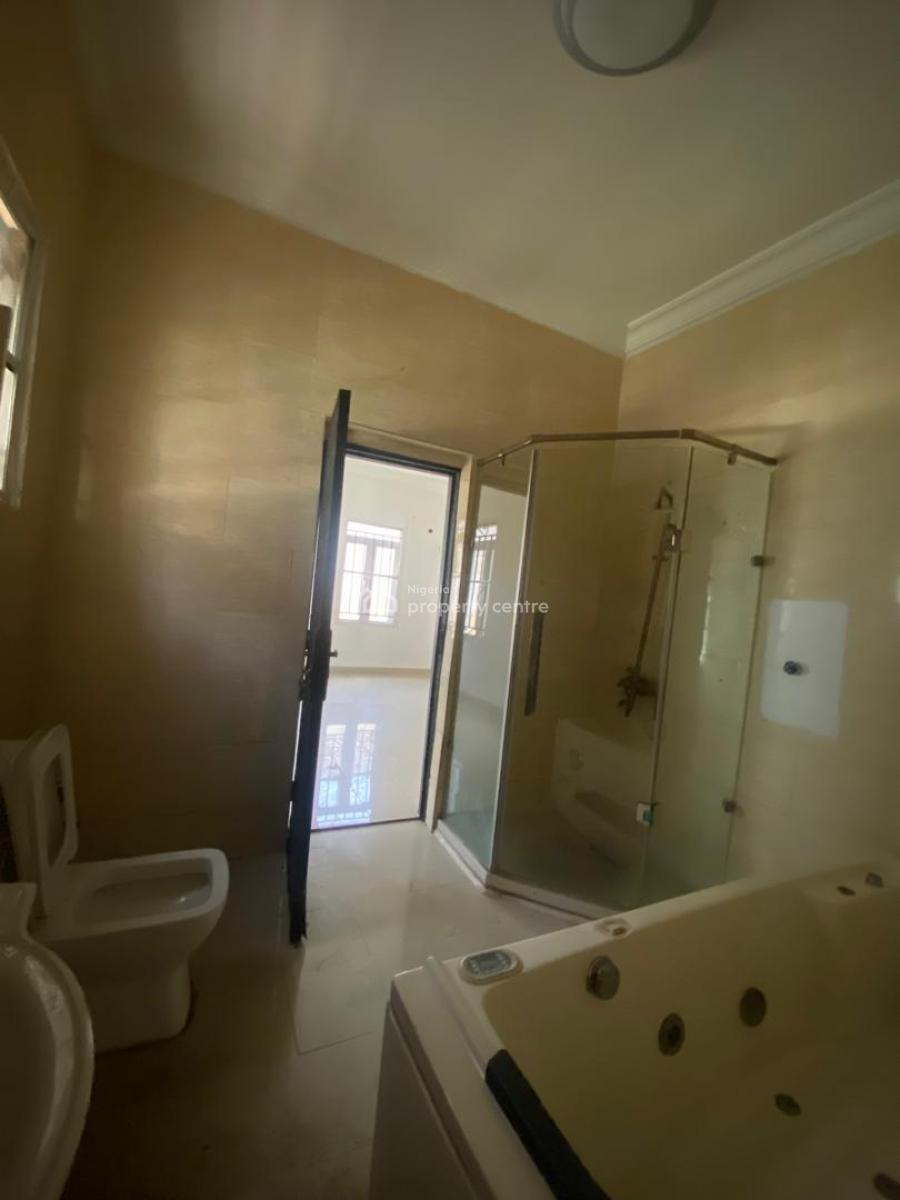 Clean Big 2 Bedroom Apartment, Chevy View Chevron, Lekki, Lagos, Flat / Apartment for Rent