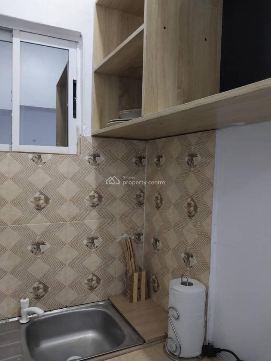 Standard Studio Apartment, Bariga, Shomolu, Lagos, Flat / Apartment for Rent