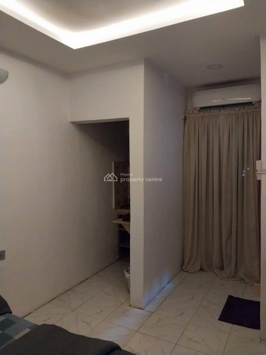 Standard Studio Apartment, Bariga, Shomolu, Lagos, Flat / Apartment for Rent