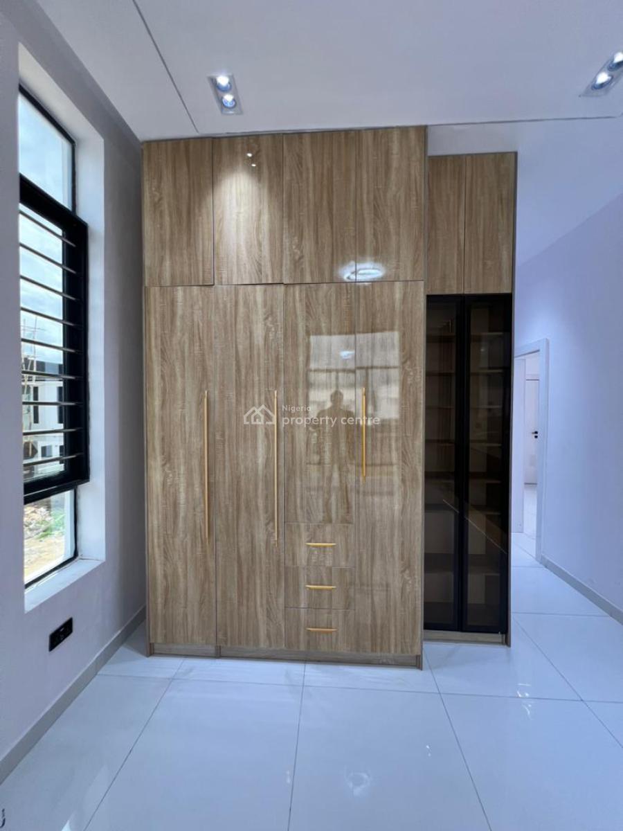 Stunning 5 Bedroom Detached with Pool, Bq & Family Lounge in a Secured, Chevron, Lekki, Lagos, Detached Duplex for Sale