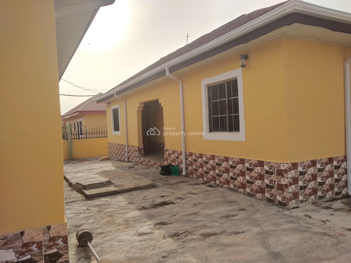 Three Bedroom Flat with Bq at Sunshine Garden, Sunshine Garden, Oba Ile, Akure, Ondo, Detached Bungalow for Sale