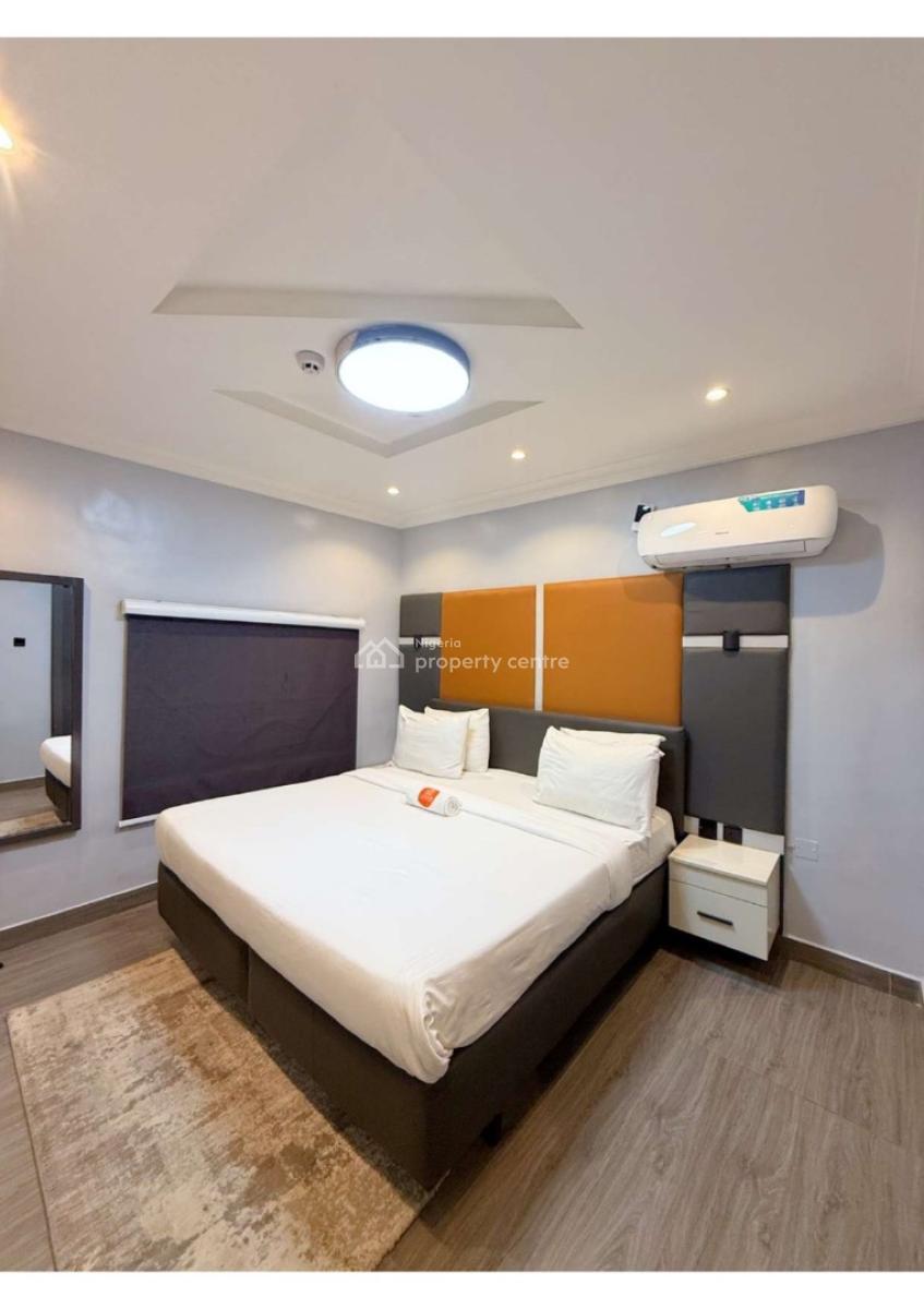 Executive 1-bedroom Apartment with Swimming Pool & Starlink Internet, Executive 1-bedroom Apartment with Swimming Pool & Starlink Internet, Ikeja, Lagos, Mini Flat (room and Parlour) Short Let