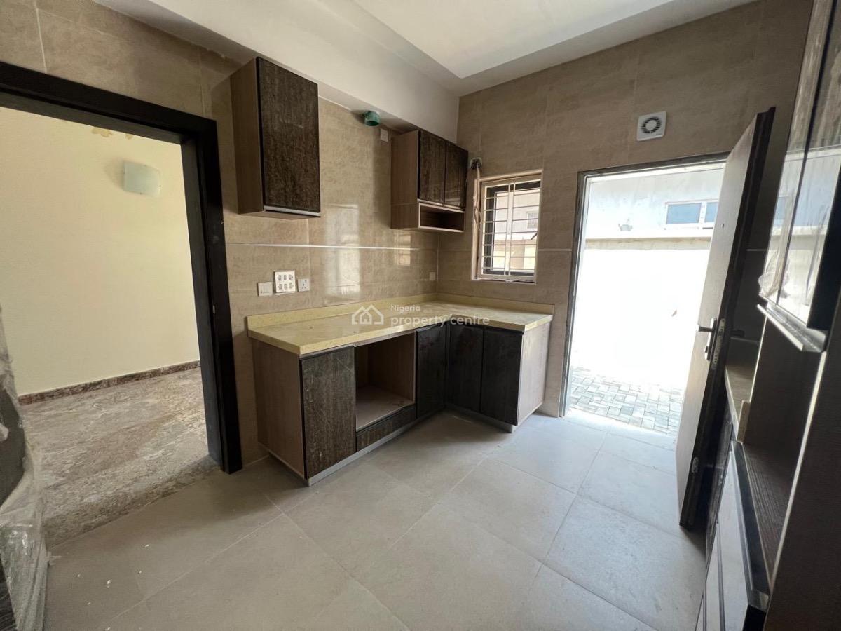 4-bedroom Townhouse + Maids Room, Discovery Park Estate - Chevron Lekki- Lekki Conservation Centre, Lekki, Lagos, Terraced Duplex for Sale