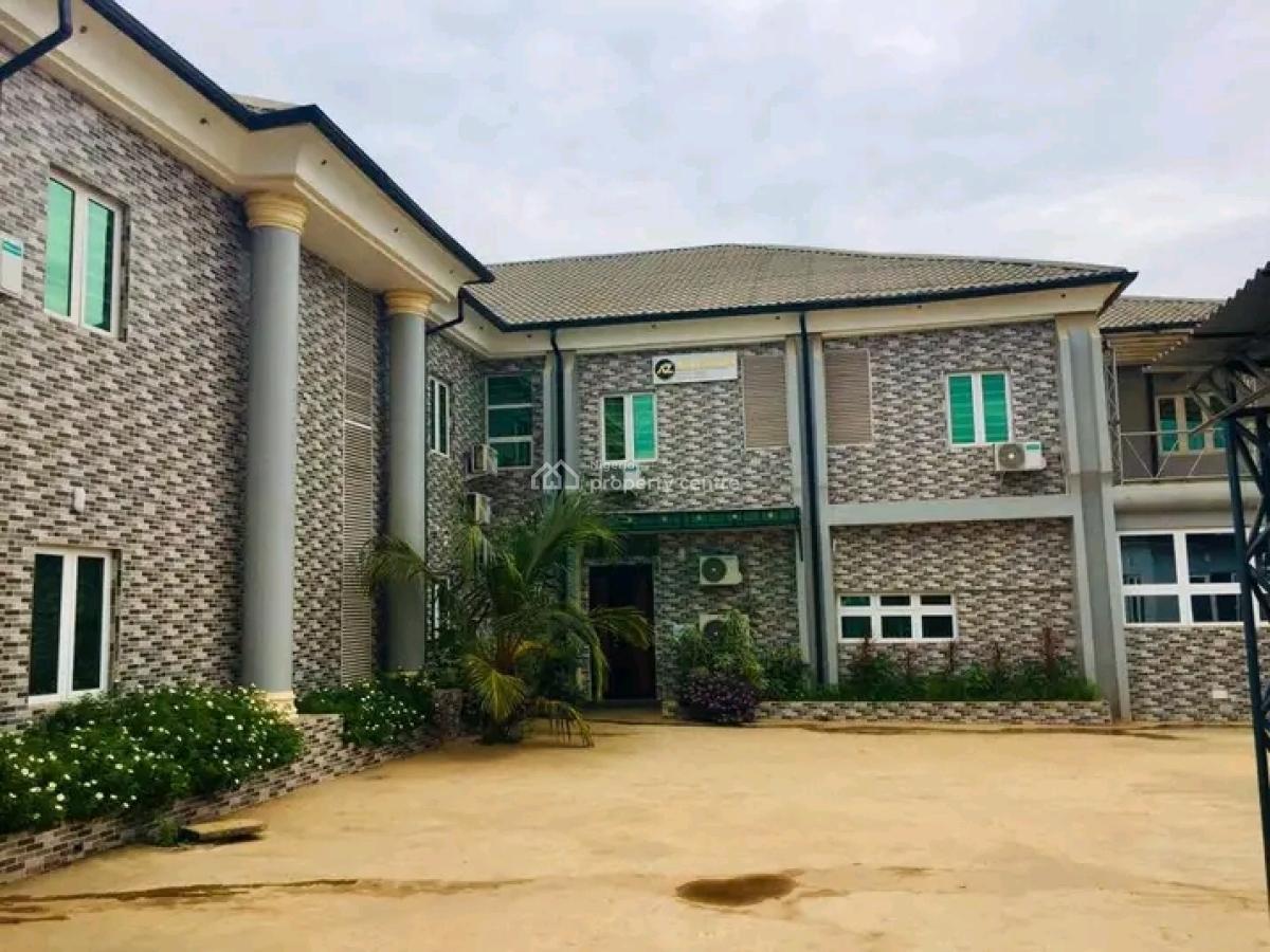 20 Rooms  Modern Functioning Hotel on 1 and Half Plot of Land, Industrial Estate Otta, Otta, Ado-odo/ota, Ogun, Hotel / Guest House for Sale