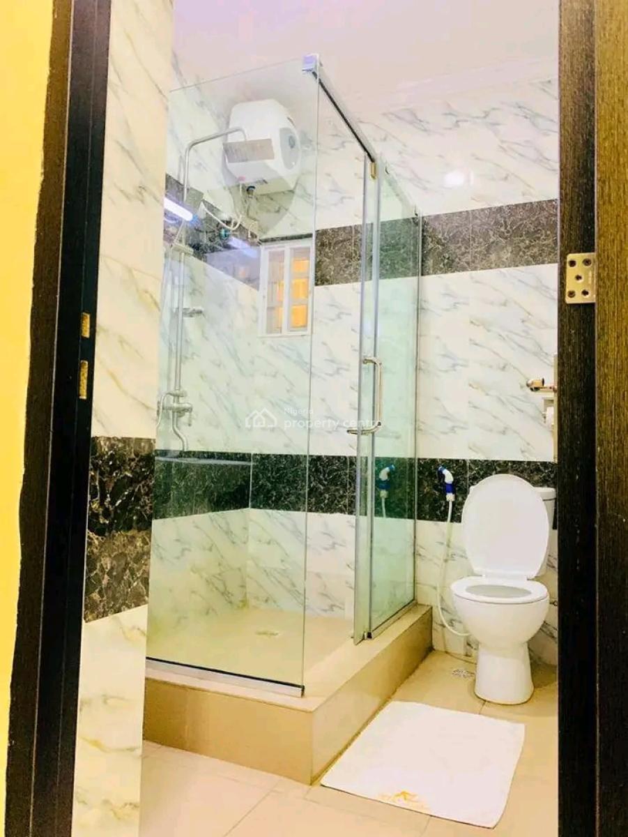 20 Rooms  Modern Functioning Hotel on 1 and Half Plot of Land, Industrial Estate Otta, Otta, Ado-odo/ota, Ogun, Hotel / Guest House for Sale
