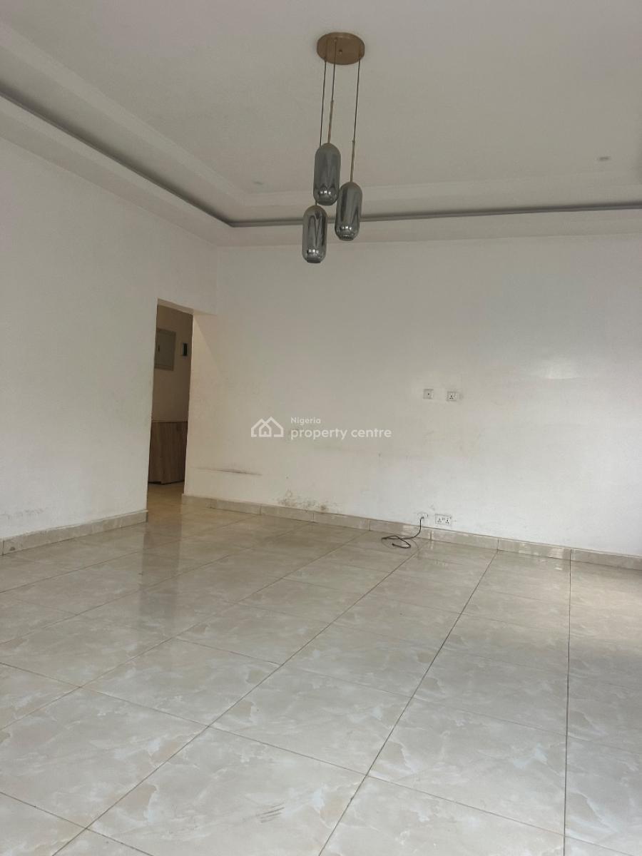 Excellent Spacious 2 Bedroom Apartment, on The Express, Lokogoma District, Abuja, Flat / Apartment for Rent